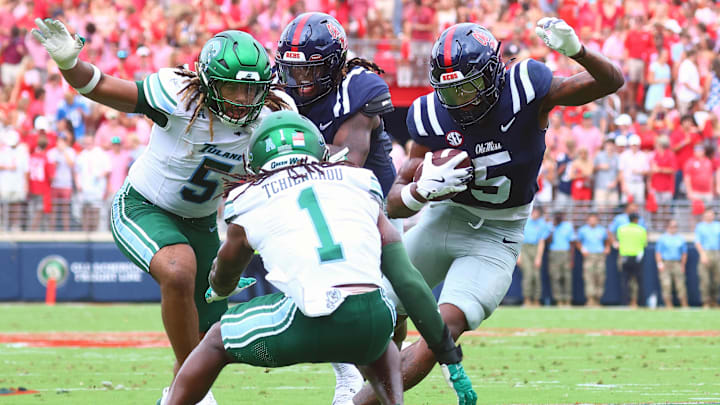 A proven edge defender is set to visit Clemson as the Tigers continue reshaping their pass rush through the portal.