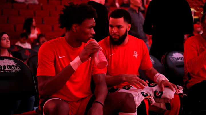 Mar 21, 2024; Houston, Texas, USA; Houston Rockets guard Fred VanVleet (5, right) talks with Houston Rockets forward Amen Thompson (1) prior to the game against the Chicago Bulls at Toyota Center. Mandatory Credit: Erik Williams-Imagn Images
