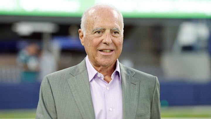 Philadelphia Eagles v Los Angeles Rams