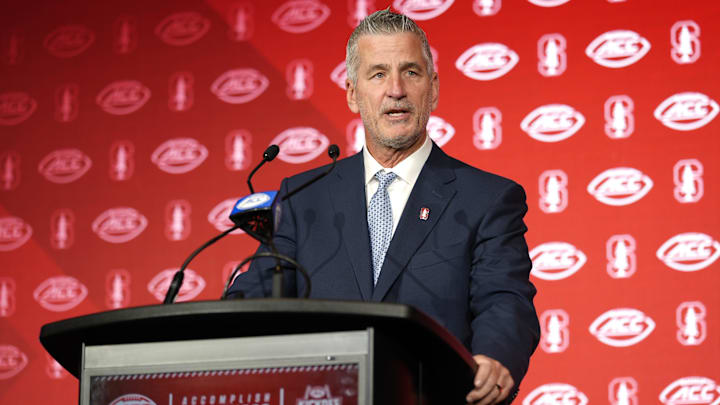Stanford head coach Frank Reich is looking to lead the Cardinal to an upset win on Saturday.