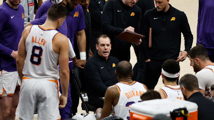 Phoenix Suns v San Antonio Spurs