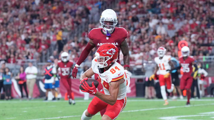 Aug 19, 2023; Glendale, Arizona, USA; Kansas City Chiefs wide receiver Justin Watson (84) catches a Aug 19, 2023; Glendale, Arizona, USA; Kansas City Chiefs wide receiver Justin Watson (84) catches a