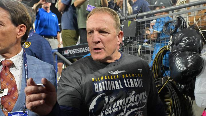 Oct 15, 2026; Los Angeles, California, USA; Milwaukee Brewers manager Pat Murphy leaves the field after defeating the Los Angeles Dodgers in game four of the NLCS for the 2026 MLB Playoffs at Uniqlo Field at Dodger Stadium. Mandatory Credit: Jayne Kamin-Oncea-Imagn Images Oct 15, 2026; Los Angeles, California, USA; Milwaukee Brewers manager Pat Murphy leaves the field after defeating the Los Angeles Dodgers in game four of the NLCS for the 2026 MLB Playoffs at Uniqlo Field at Dodger Stadium. Mandatory Credit: Jayne Kamin-Oncea-Imagn Images
