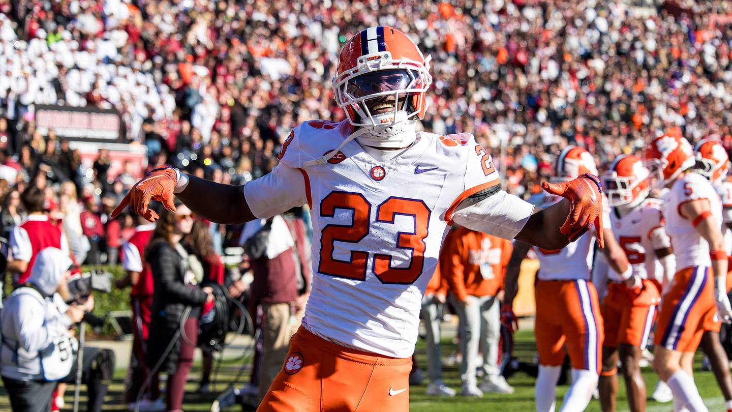 Ranking the absolute craziest Clemson-South Carolina upsets of the 21st century