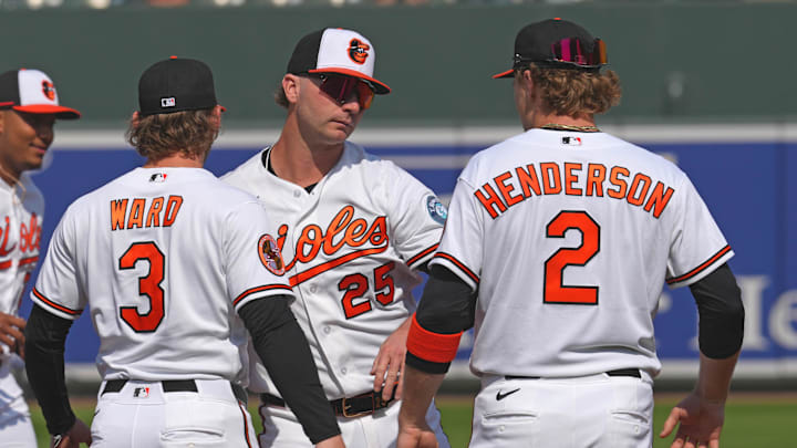 Mar 26, 2026; Baltimore, Maryland, USA; Baltimore Orioles first baseman Pete Alonso (25) greets outfielder Taylor Ward (3) and shortstop Gunnar Henderson (2) prior to the game against the Minnesota Twins at Oriole Park at Camden Yards. Mandatory Credit: Mitch Stringer-Imagn Images Mar 26, 2026; Baltimore, Maryland, USA; Baltimore Orioles first baseman Pete Alonso (25) greets outfielder Taylor Ward (3) and shortstop Gunnar Henderson (2) prior to the game against the Minnesota Twins at Oriole Park at Camden Yards. Mandatory Credit: Mitch Stringer-Imagn Images