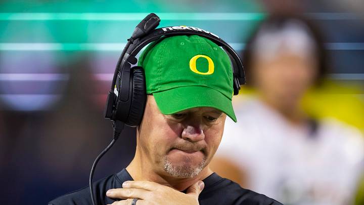 Oct 8, 2022; Tucson, Arizona, USA; Oregon Ducks special teams coordinator Joe Lorig against the Arizona Wildcats at Arizona Stadium. Mandatory Credit: Mark J. Rebilas-USA TODAY Sports Oct 8, 2022; Tucson, Arizona, USA; Oregon Ducks special teams coordinator Joe Lorig against the Arizona Wildcats at Arizona Stadium. Mandatory Credit: Mark J. Rebilas-USA TODAY Sports