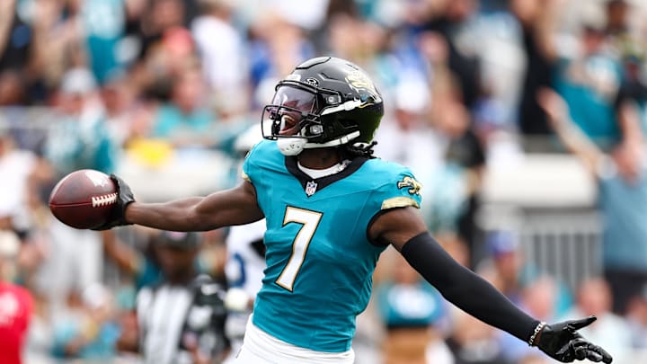 Oct 6, 2024; Jacksonville, Florida, USA; Jacksonville Jaguars wide receiver Brian Thomas Jr. (7) scores a touchdown against the Indianapolis Colts in the second quarter at EverBank Stadium. Mandatory Credit: Nathan Ray Seebeck-Imagn Images