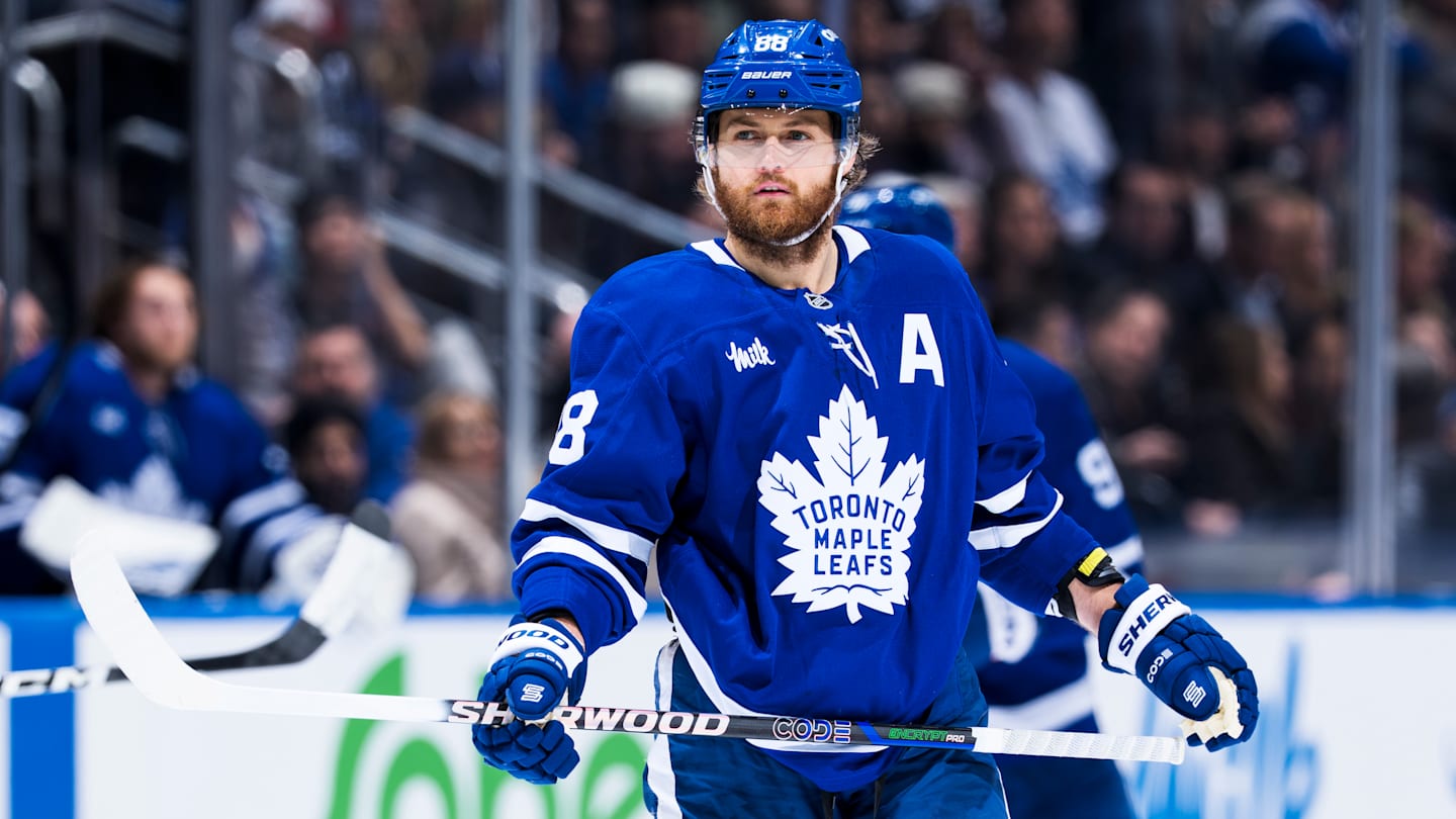 Maple Leafs place William Nylander on injured reserve