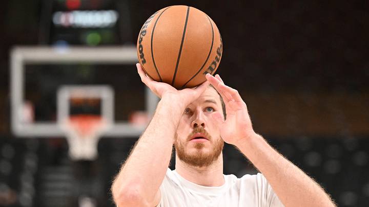 Oct 28, 2026; Toronto, Ontario, CAN; Toronto Raptors center Jakob Poeltl (19 ) warms up before playing the Orlando Magic at Scotiabank Arena. Mandatory Credit: Dan Hamilton-Imagn Images Oct 28, 2026; Toronto, Ontario, CAN; Toronto Raptors center Jakob Poeltl (19 ) warms up before playing the Orlando Magic at Scotiabank Arena. Mandatory Credit: Dan Hamilton-Imagn Images