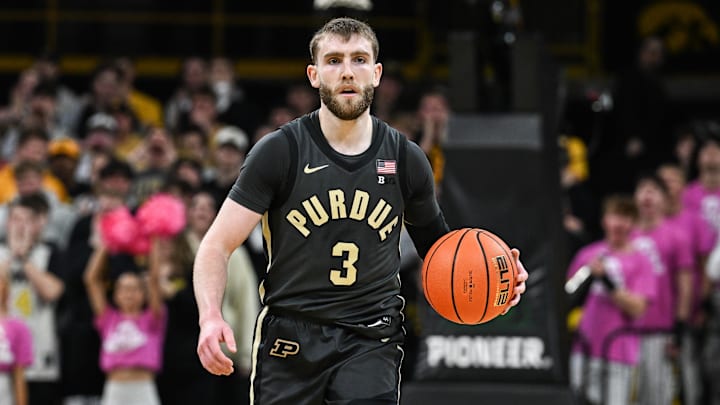 The Purdue Boilermakers and guard Braden Smith are favored on Sunday.