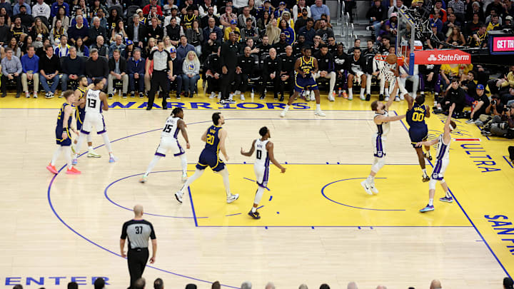 Sacramento Kings v Golden State Warriors