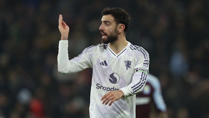 Aston Villa v Manchester United - Premier League