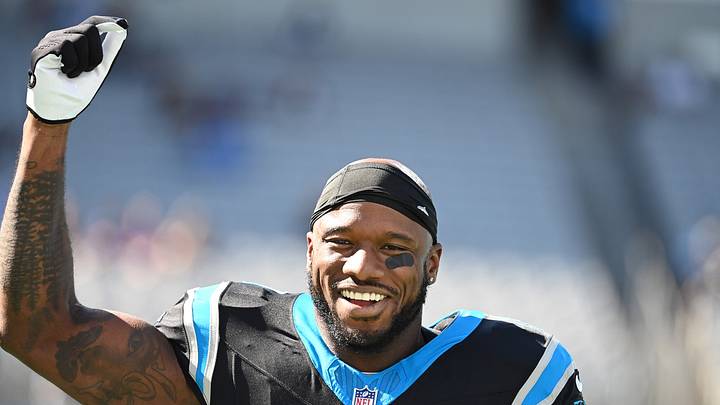 Carolina Panthers linebacker Deion Jones 