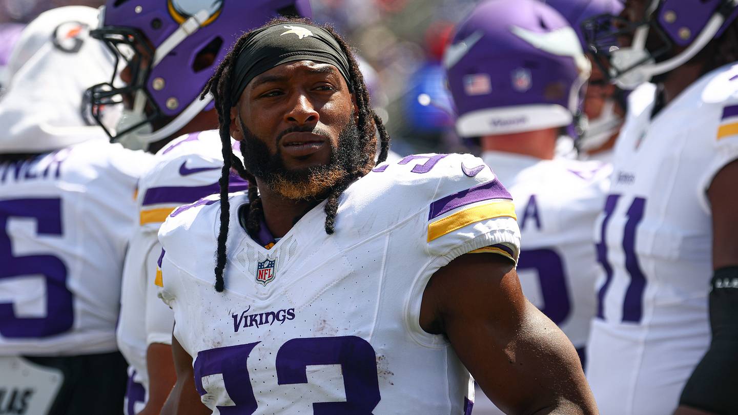 Vikings Can't Be a One-RB Show: Breaking Down How the Backfield Should Be Split in Week 3