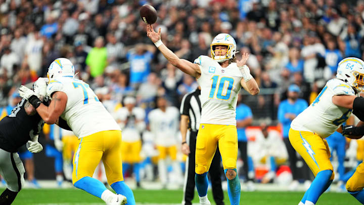 Los Angeles Chargers v Las Vegas Raiders