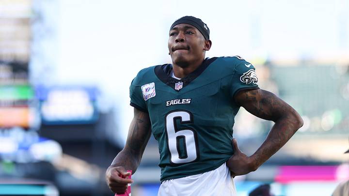 Oct 18, 2026; Philadelphia, Pennsylvania, USA; Philadelphia Eagles wide receiver DeVonta Smith (6) walks off the field after a loss against the Carolina Panthers at Lincoln Financial Field. Mandatory Credit: Bill Streicher-Imagn Images Oct 18, 2026; Philadelphia, Pennsylvania, USA; Philadelphia Eagles wide receiver DeVonta Smith (6) walks off the field after a loss against the Carolina Panthers at Lincoln Financial Field. Mandatory Credit: Bill Streicher-Imagn Images