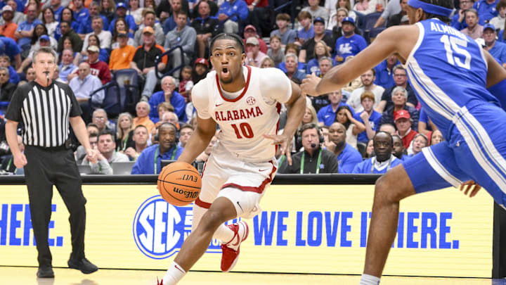 Alabama Crimson Tide forward Mouhamed Dioubate (10) drives to the basket against the Kentucky Wildcats Mar 14, 2025; Nashville, TN, USA; during the first half at Bridgestone Arena. Mandatory Credit: Steve Roberts-Imagn Images Alabama Crimson Tide forward Mouhamed Dioubate (10) drives to the basket against the Kentucky Wildcats Mar 14, 2025; Nashville, TN, USA; during the first half at Bridgestone Arena. Mandatory Credit: Steve Roberts-Imagn Images