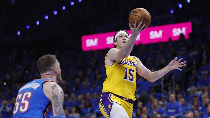 Reaves volvió a defraudar en la ofensiva de los Lakers 
