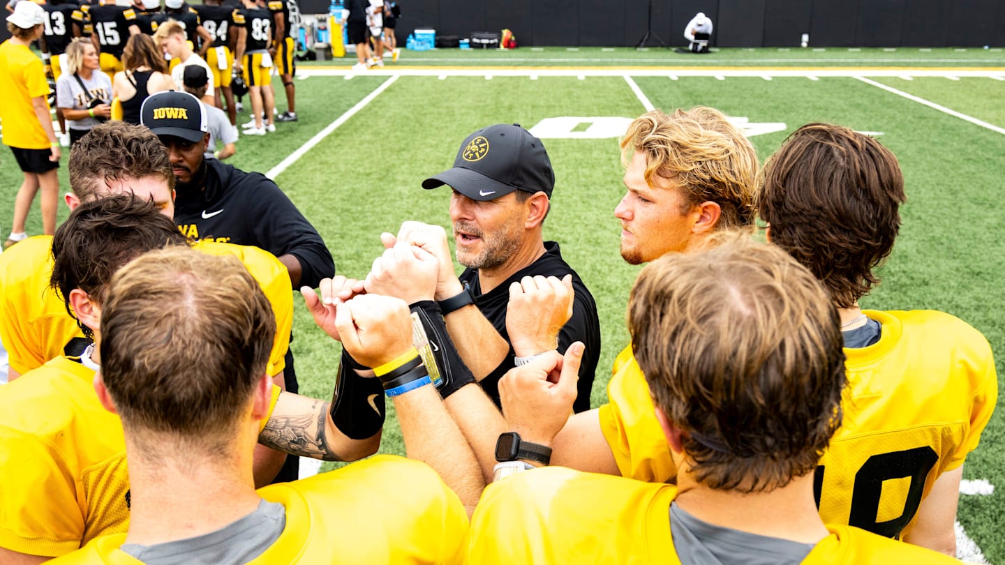 Four-Star OL Places Iowa in Top 5