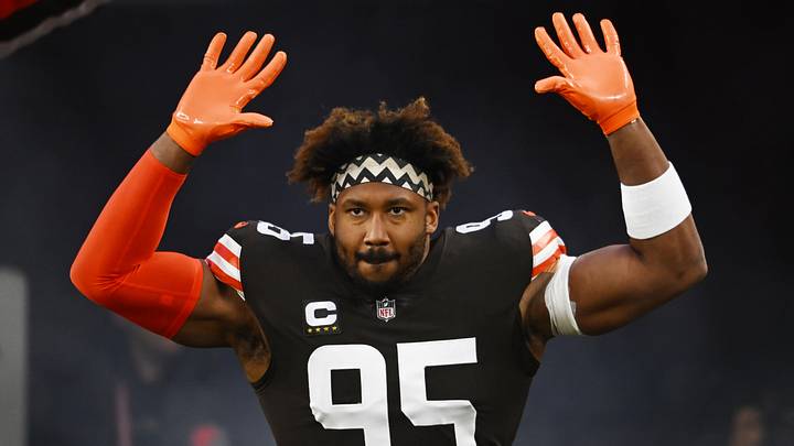 Dec 17, 2022; Cleveland, Ohio, USA; Cleveland Browns defensive end Myles Garrett (95) is introduced before the game between the Browns and the Baltimore Ravens at FirstEnergy Stadium. Mandatory Credit: Ken Blaze-Imagn Images Dec 17, 2022; Cleveland, Ohio, USA; Cleveland Browns defensive end Myles Garrett (95) is introduced before the game between the Browns and the Baltimore Ravens at FirstEnergy Stadium. Mandatory Credit: Ken Blaze-Imagn Images