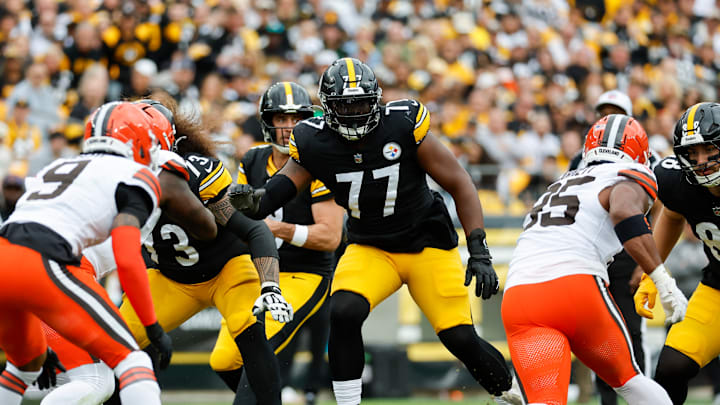 Pittsburgh Steelers left tackle Broderick Jones