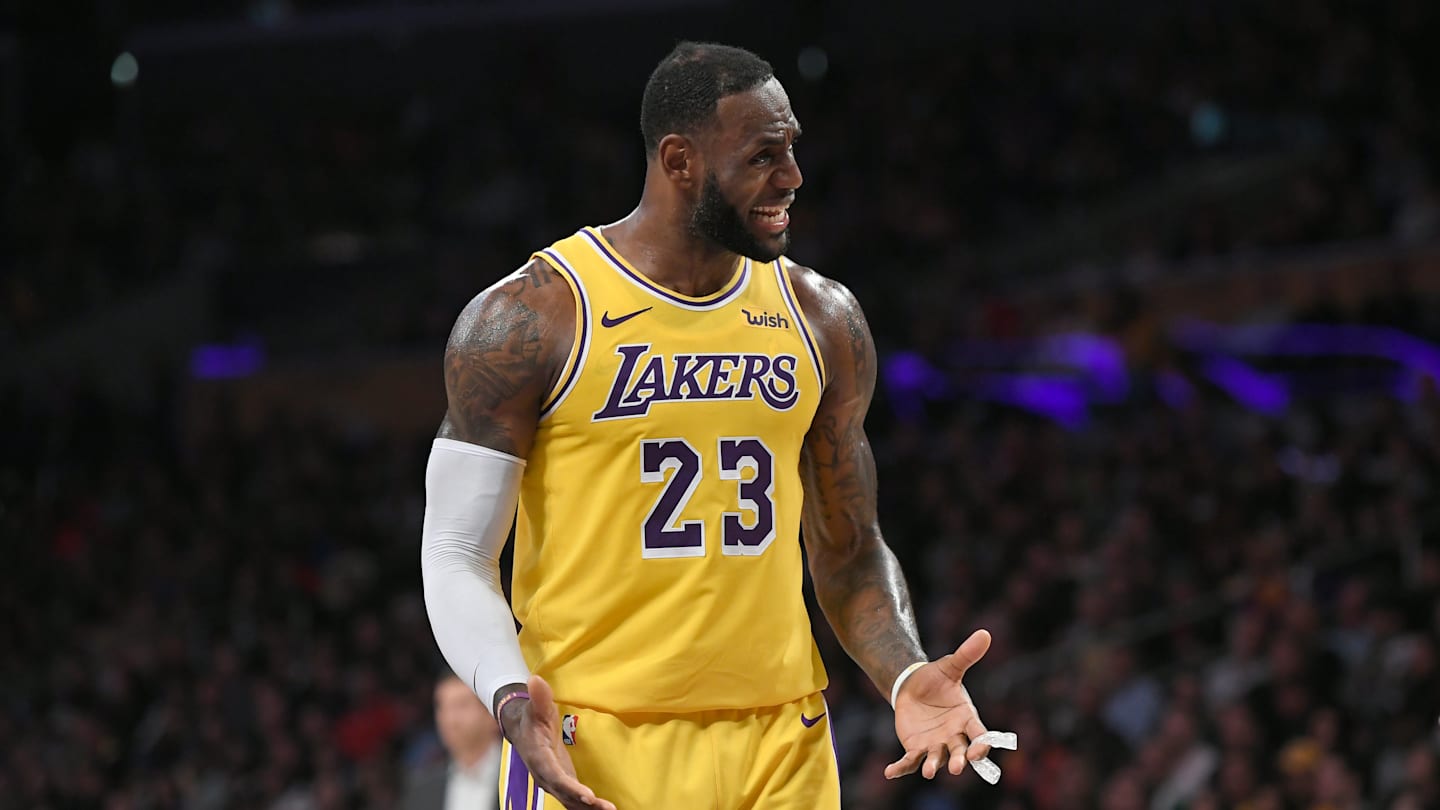 Lakers stunning Game 1 loss exposes major rift between LeBron and JJ Redick