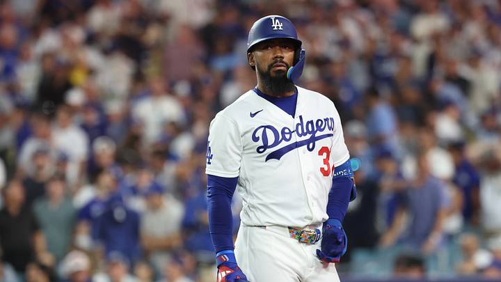 National League Championship Series: Milwaukee Brewers v Los Angeles Dodgers - Game Four National League Championship Series: Milwaukee Brewers v Los Angeles Dodgers - Game Four