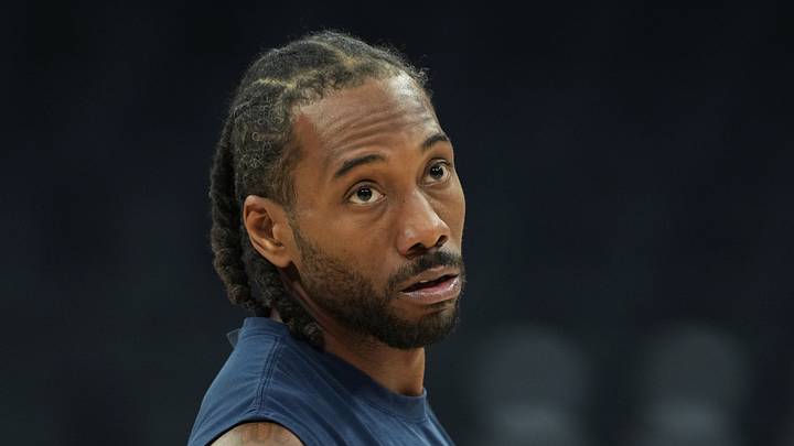 LA Clippers forward Kawhi Leonard (2) before the game LA Clippers forward Kawhi Leonard (2) before the game