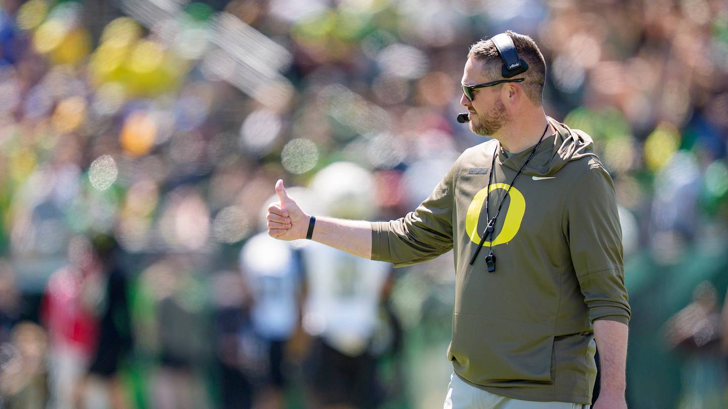 Oregon named among top 12 for West Coast 2028 quarterback recruit