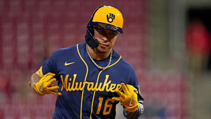 Milwaukee Brewers second baseman Kolten Wong (16) runs the bases on his third home run of the night