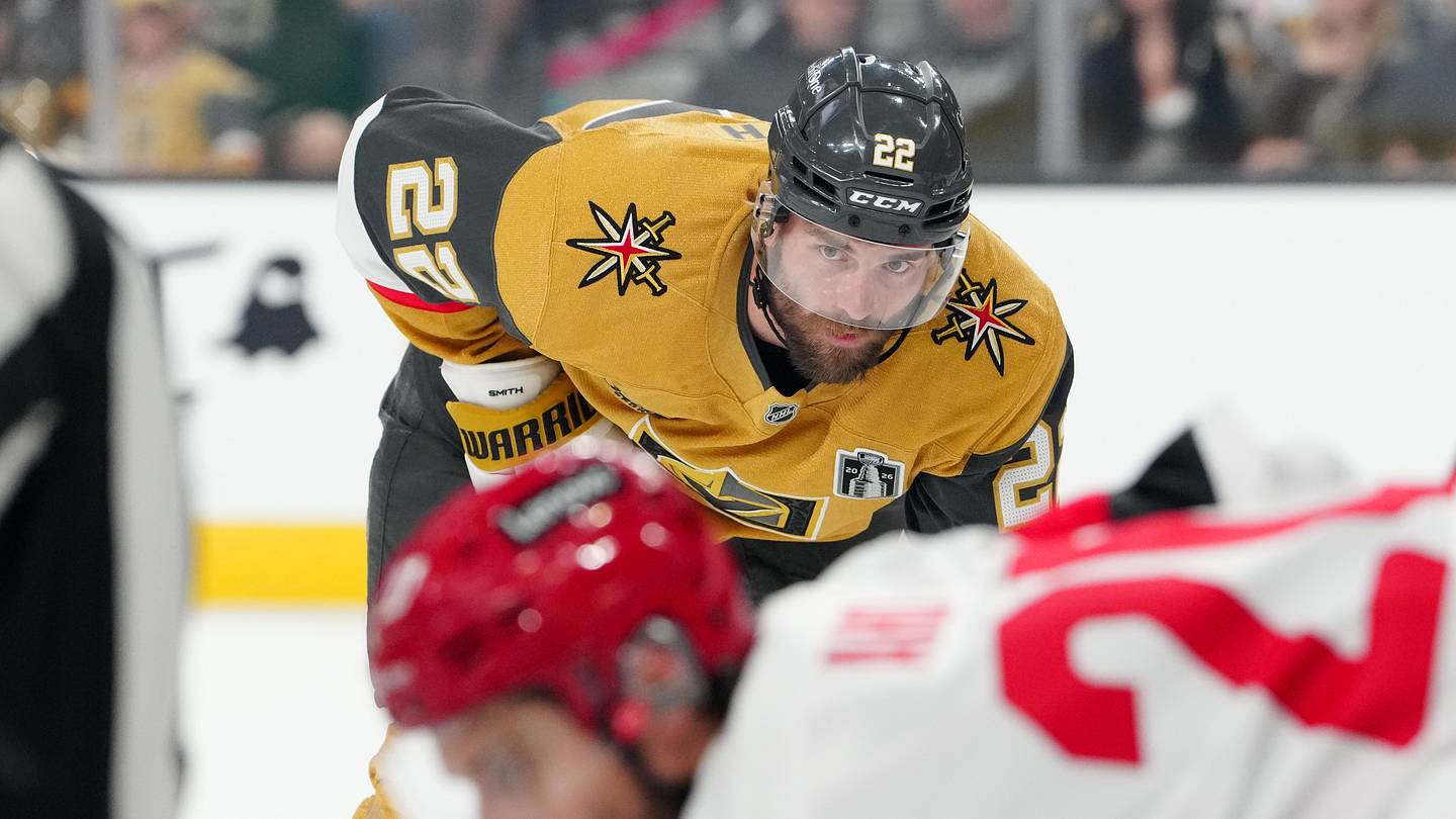 Cole Smith can prove to be a solid depth replacement for the Blackhawks in 2026-27