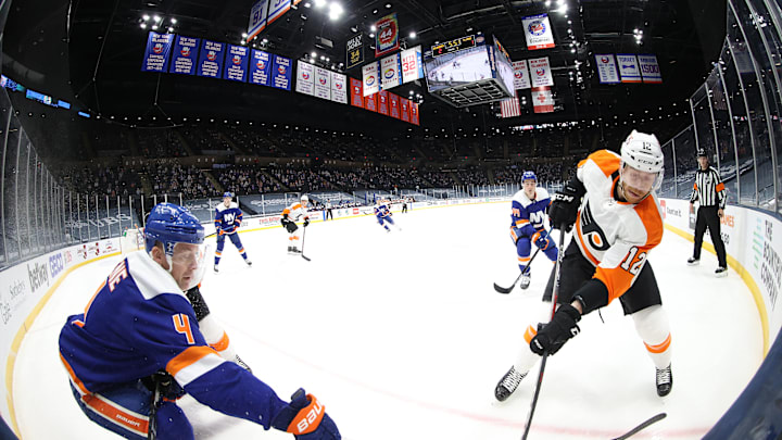 Philadelphia Flyers v New York Islanders