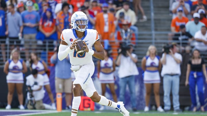 Sep 2, 2023; Seattle, Washington, USA; Boise State Broncos quarterback Taylen Green (10) drops back