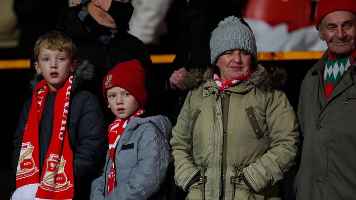 Un jeune supporter de Swindon Town écris une lettre touchante, qui a le mérite d'être assez spéciale Un jeune supporter de Swindon Town écris une lettre touchante, qui a le mérite d'être assez spéciale