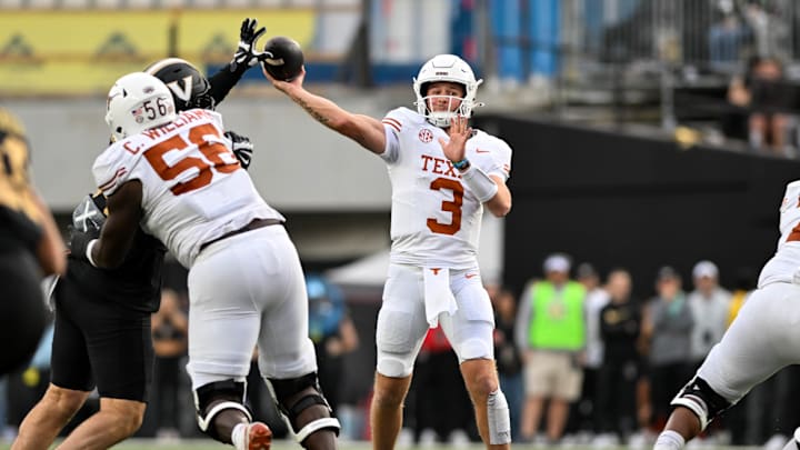 Quinn Ewers, Texas football