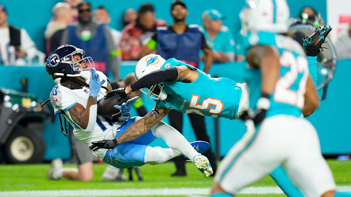 Tennessee Titans v Miami Dolphins