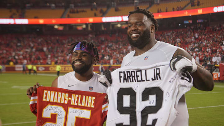 Oct 10, 2022; Kansas City, Missouri, USA; Kansas City Chiefs running back Clyde Edwards-Helaire (25)