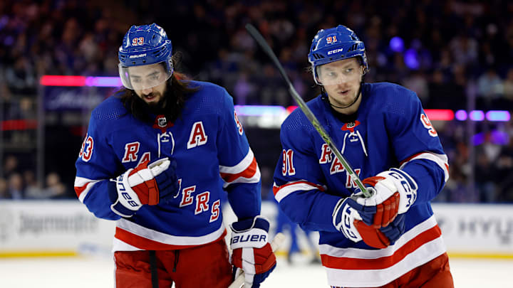 Carolina Hurricanes v New York Rangers