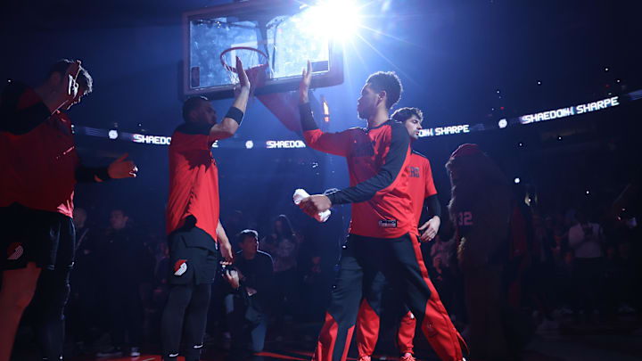 Mar 25, 2025; Portland, Oregon, USA; Portland Trail Blazers guard Anfernee Simons (1) enters the starting line up in a game against the Cleveland Cavaliers at Moda Center. Mandatory Credit: Jaime Valdez-Imagn Images Mar 25, 2025; Portland, Oregon, USA; Portland Trail Blazers guard Anfernee Simons (1) enters the starting line up in a game against the Cleveland Cavaliers at Moda Center. Mandatory Credit: Jaime Valdez-Imagn Images