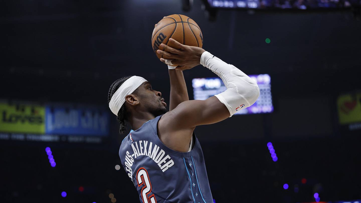 Shai Gilgeous-Alexander Poised for Second Scoring Title