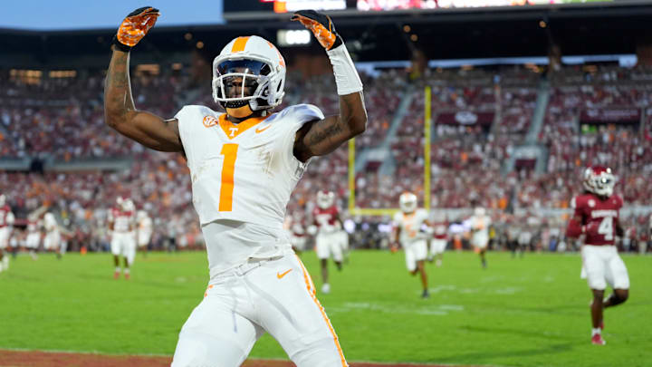 Tennessee Volunteers wide receiver Dont'e Thornton Jr. (1) celebrates after scoring a touchdown during a college football game between the University of Oklahoma Sooners (OU) and the Tennessee Volunteers at Gaylord Family - Oklahoma Memorial Stadium in Norman, Okla., Saturday, Sept. 21, 2024. Tennessee Volunteers wide receiver Dont'e Thornton Jr. (1) celebrates after scoring a touchdown during a college football game between the University of Oklahoma Sooners (OU) and the Tennessee Volunteers at Gaylord Family - Oklahoma Memorial Stadium in Norman, Okla., Saturday, Sept. 21, 2024.