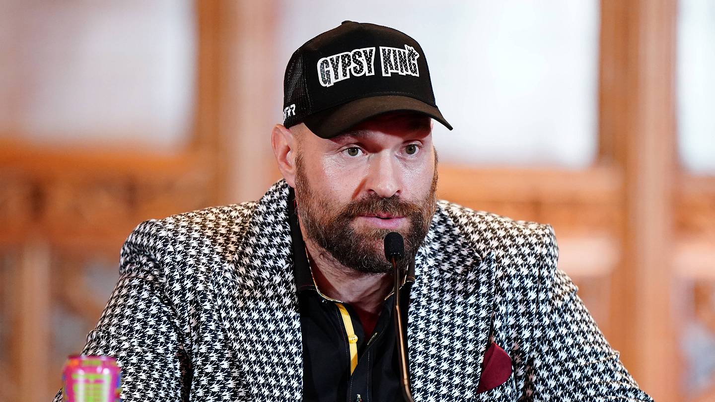 Tyson Fury Says Anthony Joshua Fight Off and Calls Out Old Rival