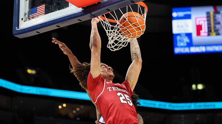 Jan 14, 2026; Memphis, Tennessee, USA; Temple Owls guard Aiden Tobiason (25) dunks the ball against the Memphis Tigers during the second half at FedExForum. Jan 14, 2026; Memphis, Tennessee, USA; Temple Owls guard Aiden Tobiason (25) dunks the ball against the Memphis Tigers during the second half at FedExForum.