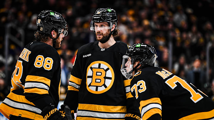 Vancouver Canucks v Boston Bruins