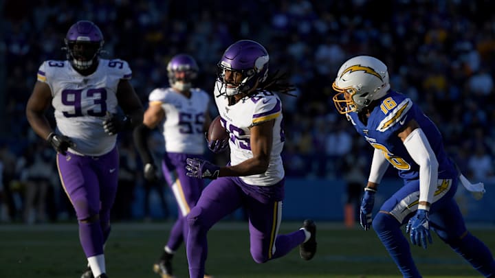 Minnesota Vikings v Los Angeles Chargers