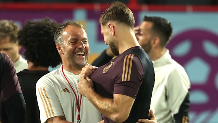 Können Flick und Füllkrug nach Schlusspfiff genauso lachen? Können Flick und Füllkrug nach Schlusspfiff genauso lachen?