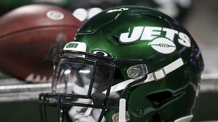 Aug 15, 2019; Atlanta, GA, USA; New York Jets helmet on the sideline against the Atlanta Falcons in the second half at Mercedes-Benz Stadium. Mandatory Credit: Brett Davis-Imagn Images Aug 15, 2019; Atlanta, GA, USA; New York Jets helmet on the sideline against the Atlanta Falcons in the second half at Mercedes-Benz Stadium. Mandatory Credit: Brett Davis-Imagn Images