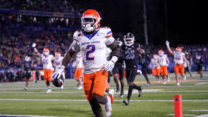 Nov 16, 2024; San Jose, California, USA; Boise State Broncos running back Ashton Jeanty (2) runs for a touchdown against the San Jose State Spartans in the third quarter at CEFCU Stadium. Mandatory Credit: Cary Edmondson-Imagn Images Nov 16, 2024; San Jose, California, USA; Boise State Broncos running back Ashton Jeanty (2) runs for a touchdown against the San Jose State Spartans in the third quarter at CEFCU Stadium. Mandatory Credit: Cary Edmondson-Imagn Images