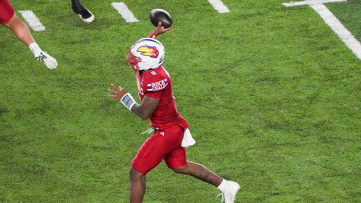  Kansas Jayhawks quarterback Isaiah Marshall (8)