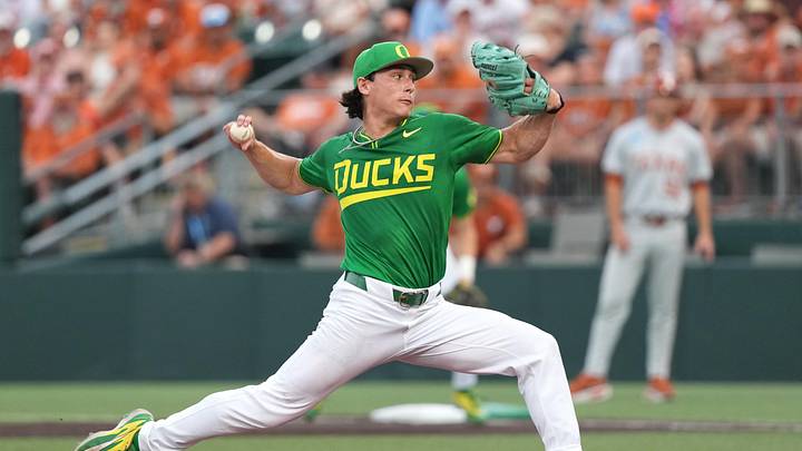 Jun 7, 2026; Austin, TX, USA; Oregon Ducks pitcher Will Sanford (28) pitches during the first inning of a Super Regional game against the Texas Longhorns at UFCU Disch-Falk field in Austin, Texas. Mandatory Credit: Scott Wachter-Imagn Images